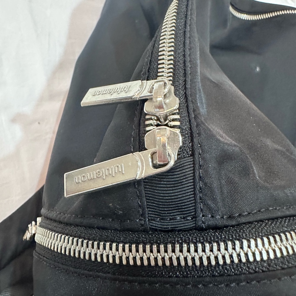 Lululemon Backpack - Picture 6 of 9